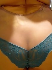 Enjoy the company of more experienced women and younger ones from OlderWomanFun.