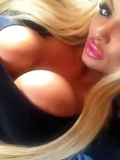 Experienced wife with a bold sexual attitude and perfect physique