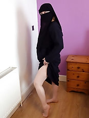 Slender mature females in ideal shape