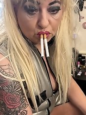 Blonde with messy black lipstick blowjob a real hardcore fetish
