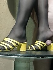 Beths charming toenails