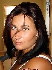 A speculum is used for anal penetration during a huendin session