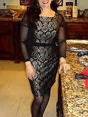 Sensational old GILFs are spreading their lips for money